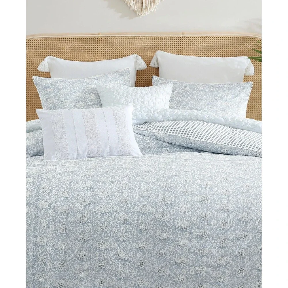 Peri Home Ikat Eyelet 3-Piece King Duvet Cover Set Bedding